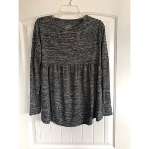 NWOT Maternity Long Sleeve Relaxed Babydoll Shirt